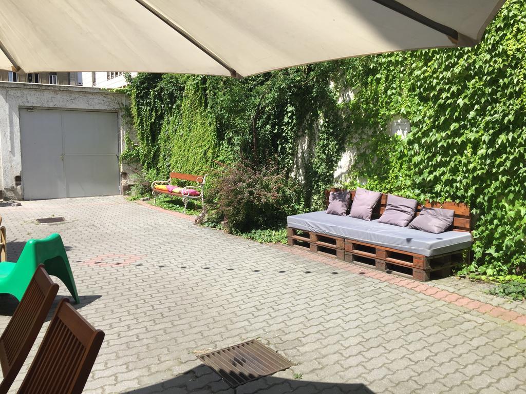 East Side Hostel Budapeşte Dış mekan fotoğraf
